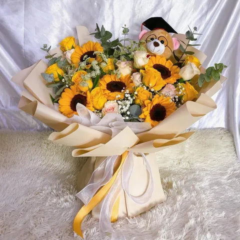 Golden Graduation Bliss Bouquet
