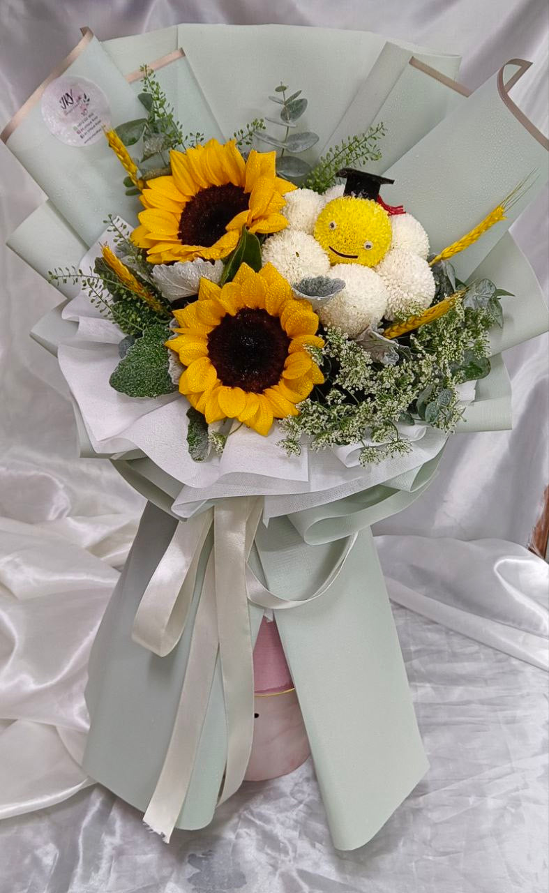 Smiling Success Graduation Bouquet