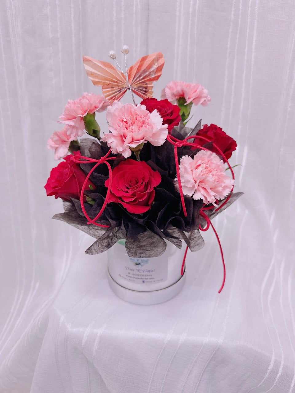 Butterfly Wishes Bloom Box (2pics)