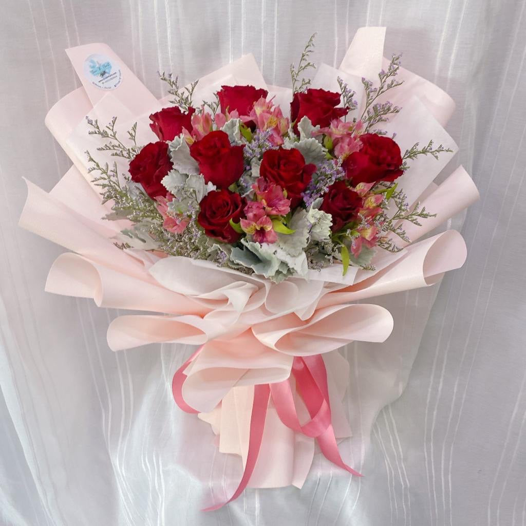 Scarlet Charm Mixed Bouquet