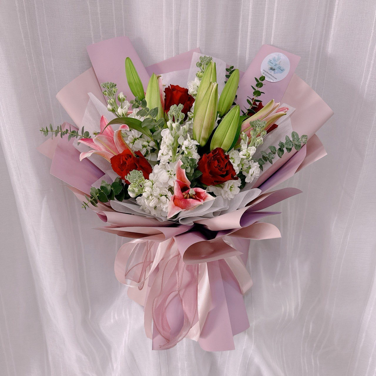Elegant Lily & Rose Mixed Bouquet