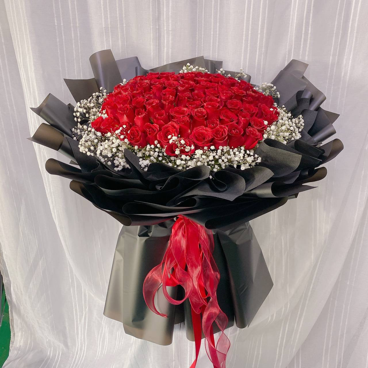 Grandeur Red Rose Bouquet