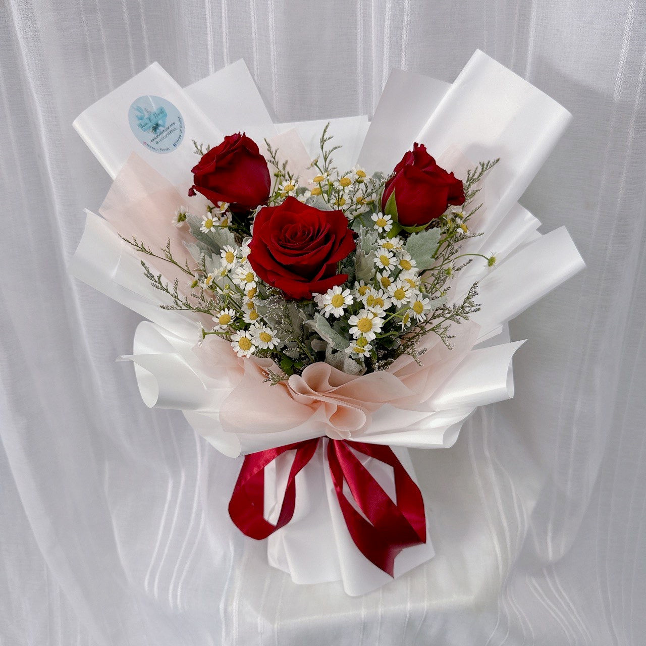 Sweet Romance Trio Rose Bouquet