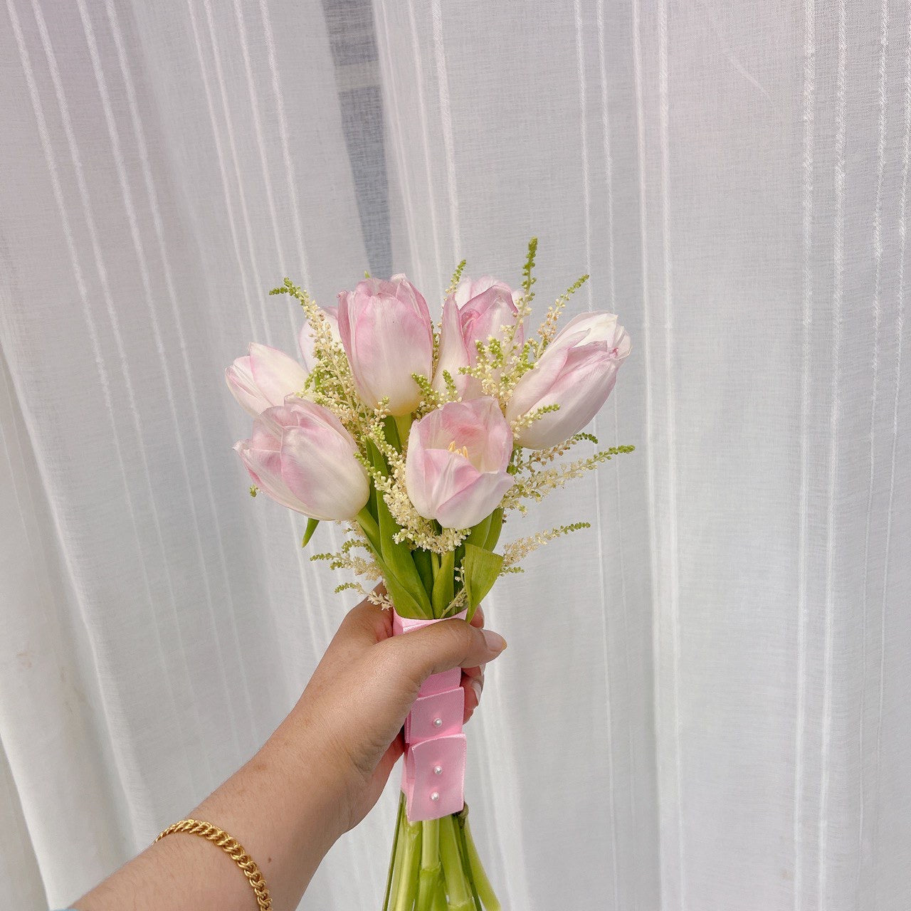Pastel Tulip Bliss Bouquet (2pics)