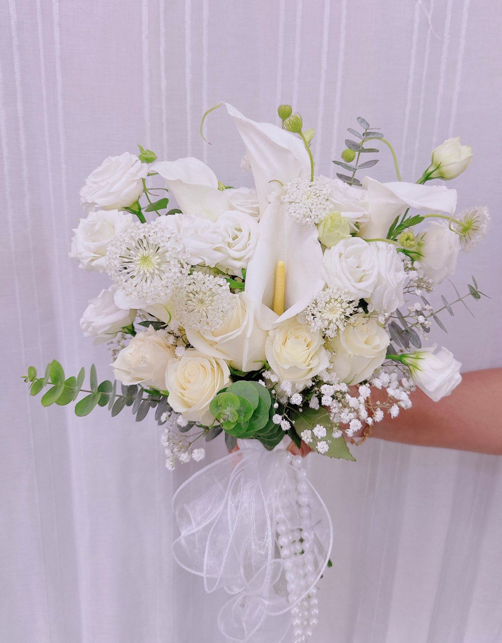 Elegant White Calla & Rose Bridal Bouquet