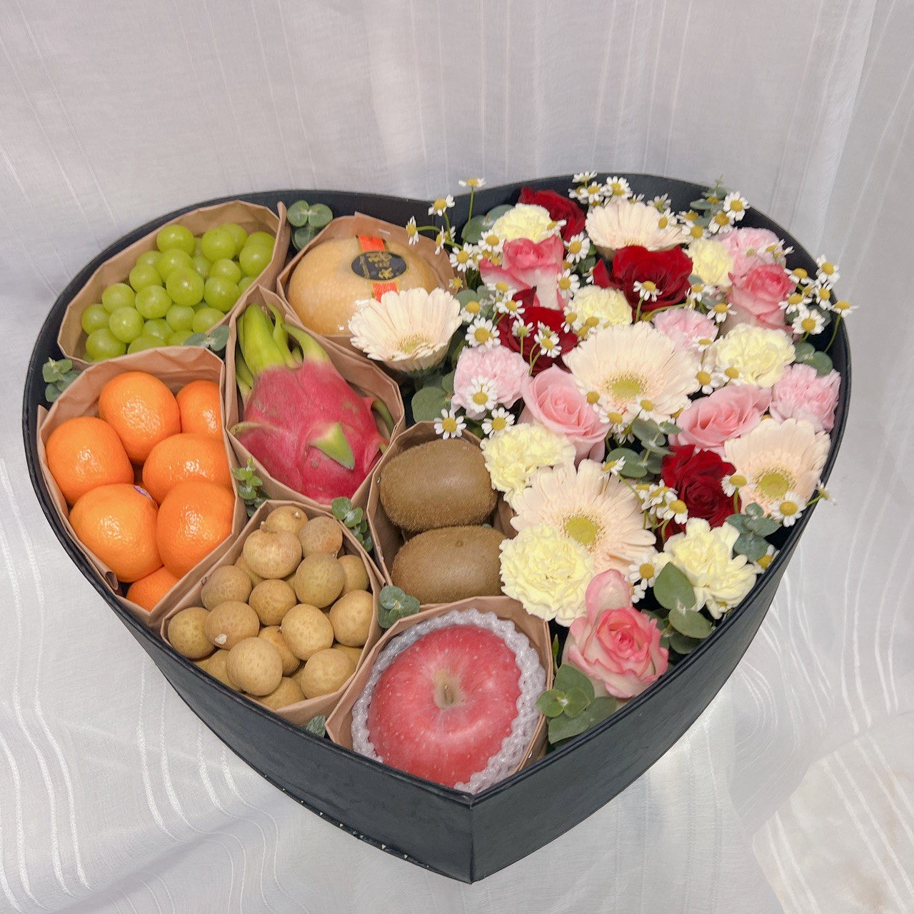 Premium Heart-Shaped Fruit & Flower Gift Box (2pic)