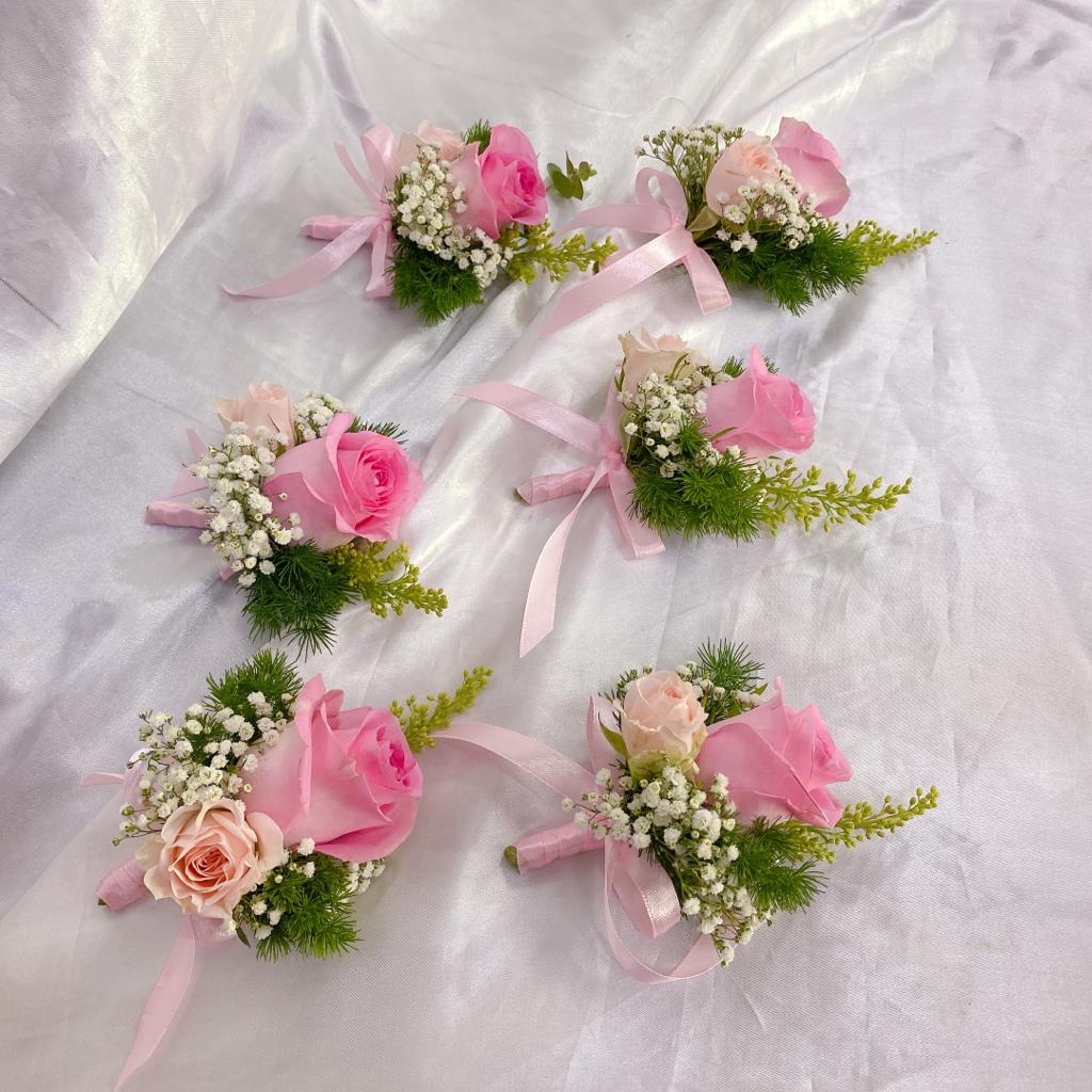 Pink Rose & Baby’s Breath Corsage