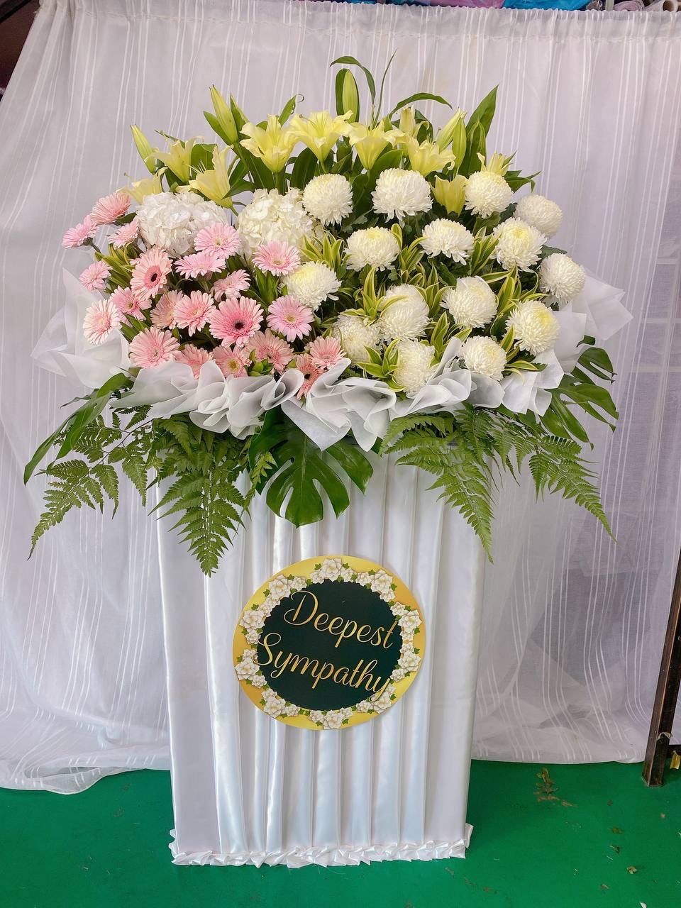 Elegant Sympathy Box Stand