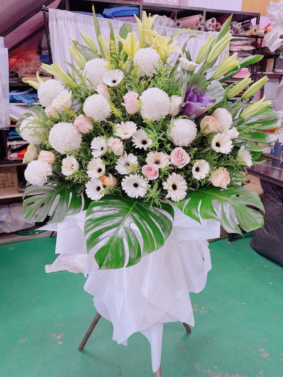 Eternal Light Condolence Stand