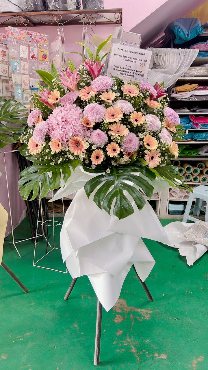 Serene Tribute Condolence Stand