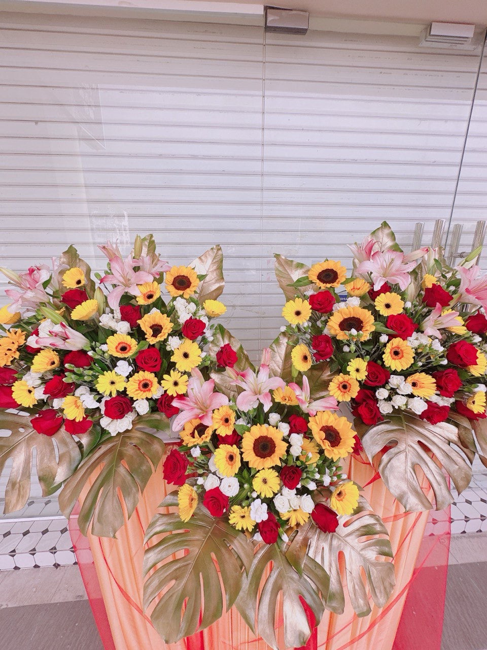 Golden Harmony Grand Opening Stand (4 pics)