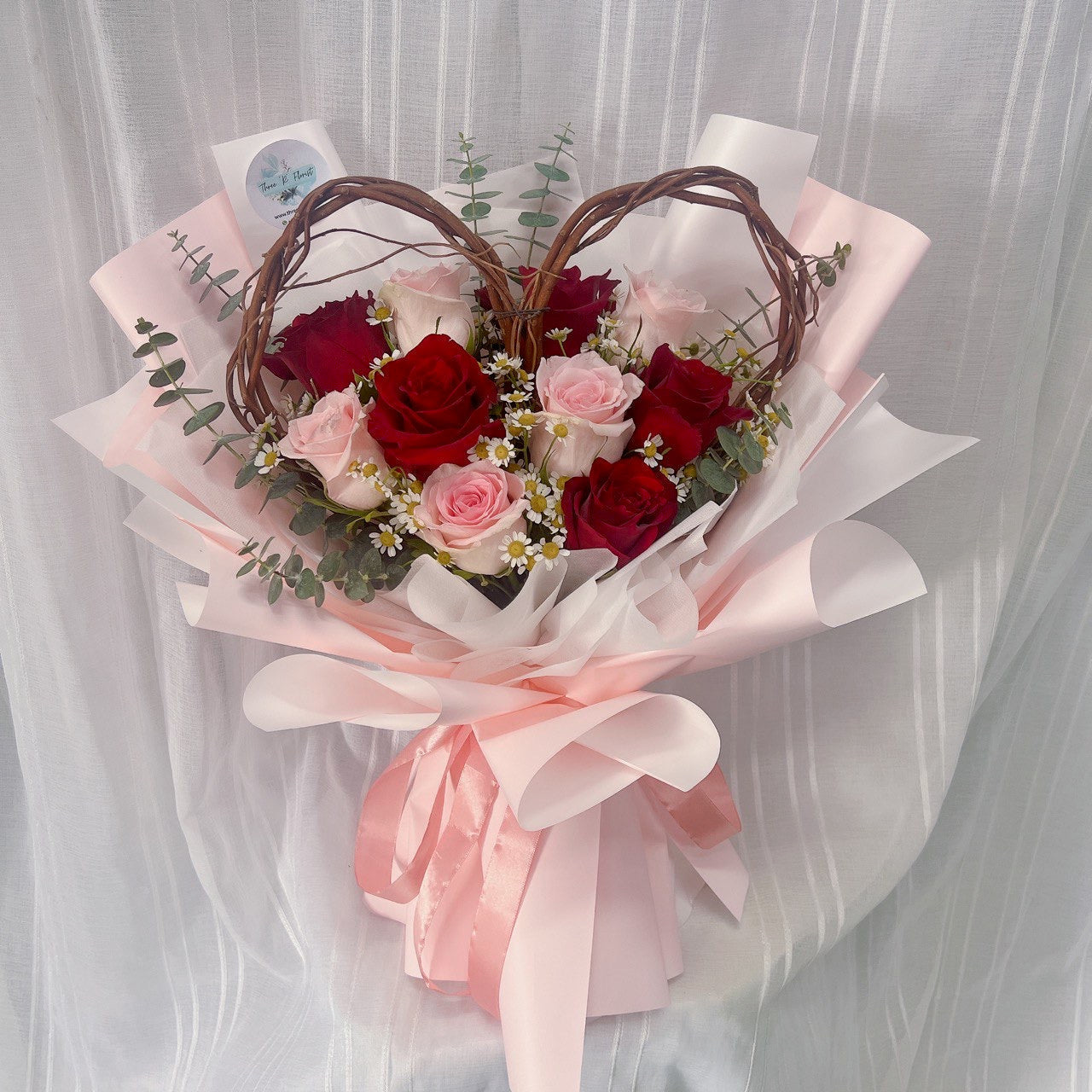 Heart Frame Rose Bouquet
