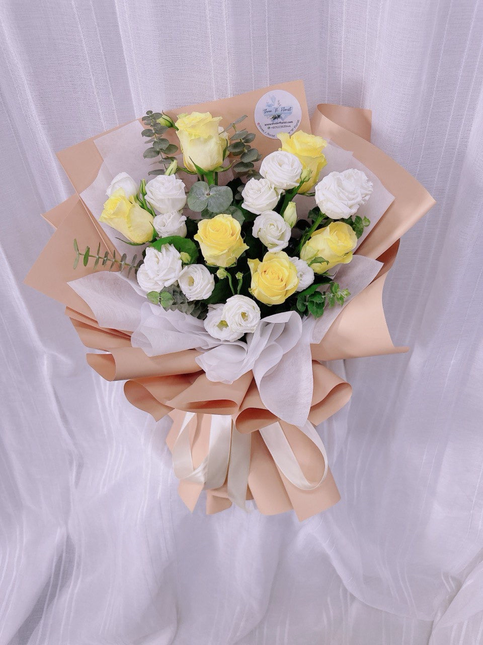 Sunny Grace Rose Bouquet