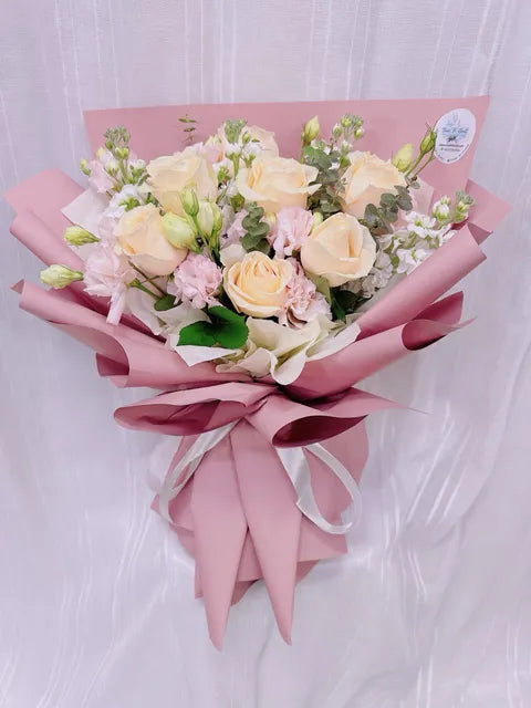 Blush Champagne Rose Bouquet