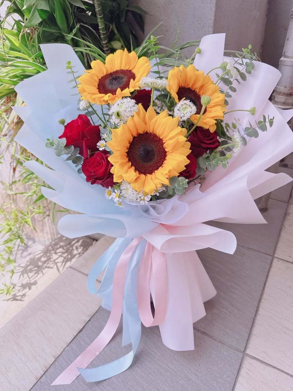 Sunshine Romance Sunflower Bouquet