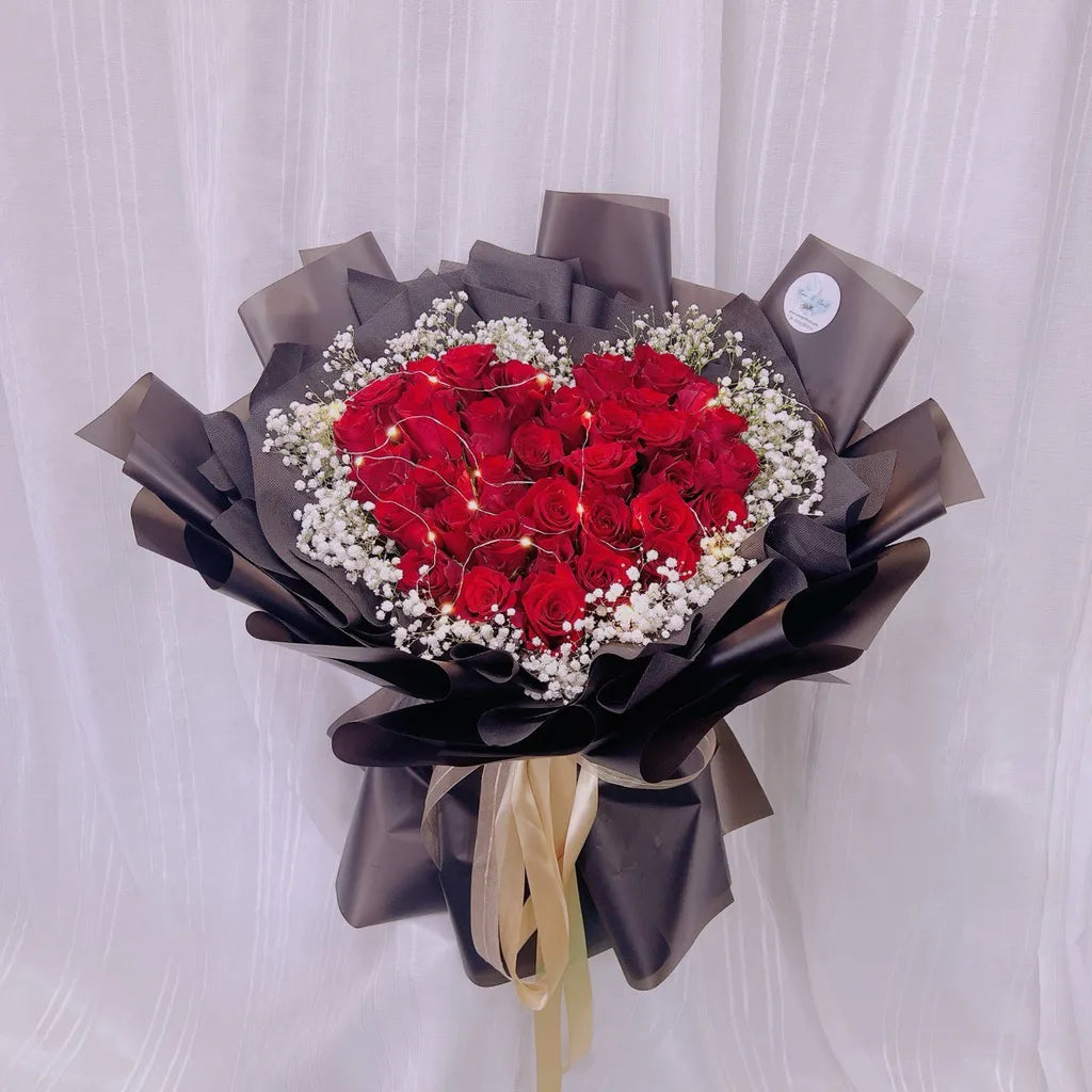 Midnight Romance Rose Bouquet