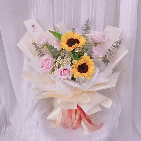 Sunlit Blush Elegance Bouquet